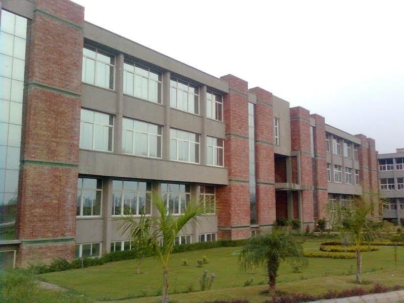 Vidya College of Engineering Meerut Academic Building photo 2